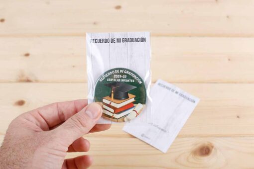 chapas-graduacion-baratas-sobres-0009