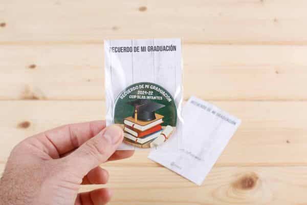 chapas-graduacion-baratas-sobres-0009